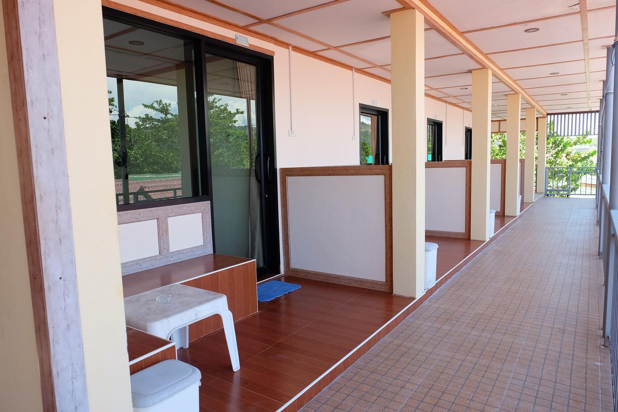 Phi Phi Sand Sea View Resort Buitenkant foto