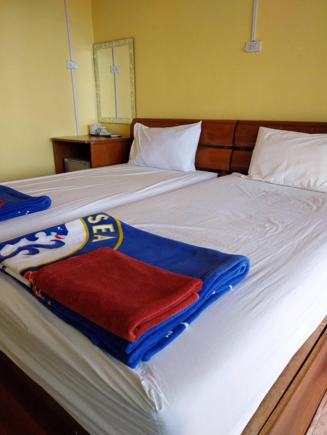 Phi Phi Sand Sea View Resort Buitenkant foto