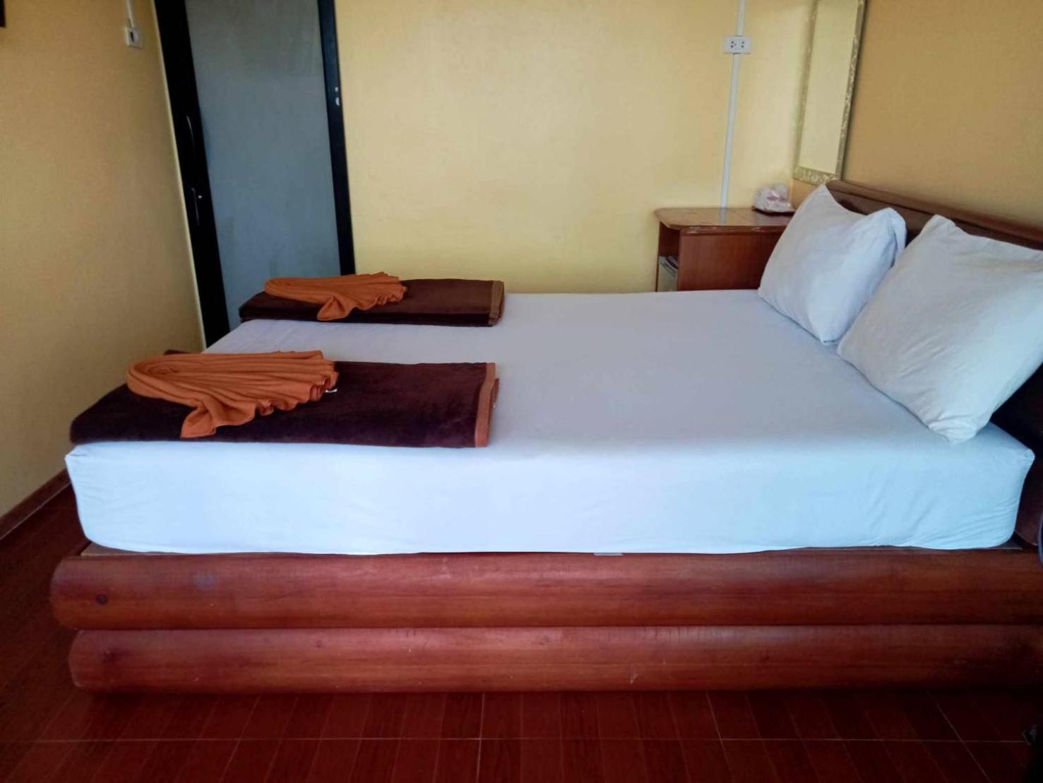 Phi Phi Sand Sea View Resort Buitenkant foto