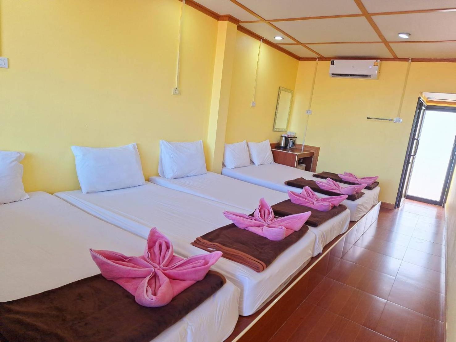 Phi Phi Sand Sea View Resort Buitenkant foto