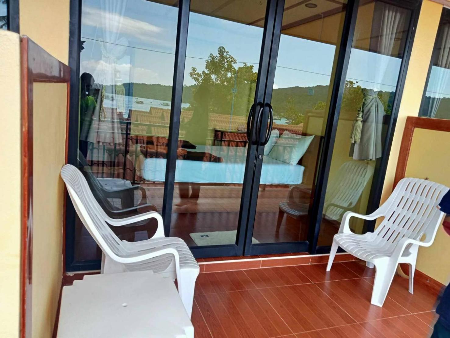 Phi Phi Sand Sea View Resort Buitenkant foto